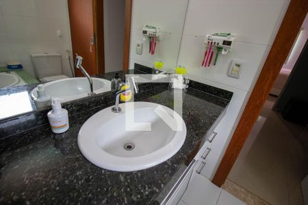 Casa à venda com 409m², 4 quartos e 3 vagas Casa à venda com 409m², 4 quartos e 3 vagasSuíte 2