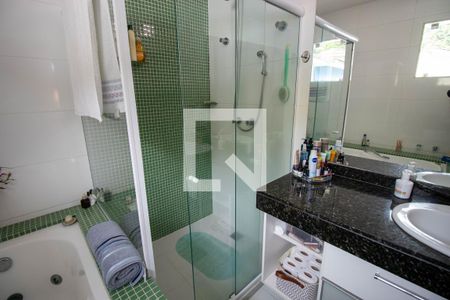 Casa à venda com 409m², 4 quartos e 3 vagas Casa à venda com 409m², 4 quartos e 3 vagasSuíte 2