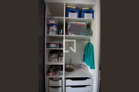 Casa à venda com 409m², 4 quartos e 3 vagas Casa à venda com 409m², 4 quartos e 3 vagasSuíte 3 closet