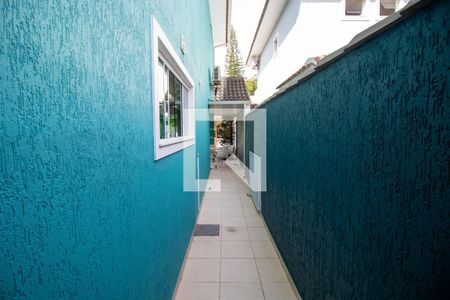 Casa à venda com 409m², 4 quartos e 3 vagas Casa à venda com 409m², 4 quartos e 3 vagasCorredor