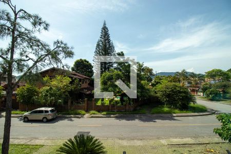 Casa à venda com 409m², 4 quartos e 3 vagas Casa à venda com 409m², 4 quartos e 3 vagasSuíte 3 vista