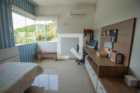 Casa à venda com 409m², 4 quartos e 3 vagas Casa à venda com 409m², 4 quartos e 3 vagasSuíte 3