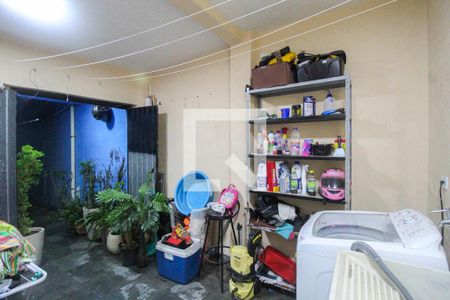 Casa à venda com 250m², 3 quartos e 2 vagas Casa à venda com 250m², 3 quartos e 2 vagasÁrea de Serviço