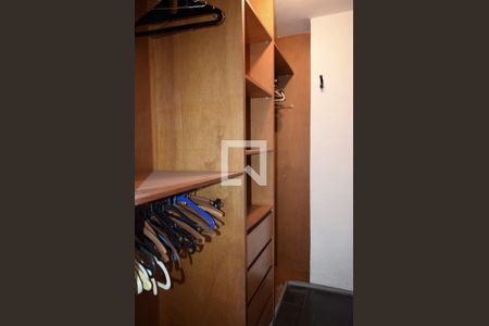 Apartamento à venda com 222m², 3 quartos e 2 vagasCloset da Suíte 4 - piso superior
