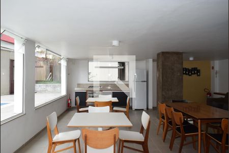 Apartamento à venda com 222m², 3 quartos e 2 vagasÁrea comum- Salão de Festas