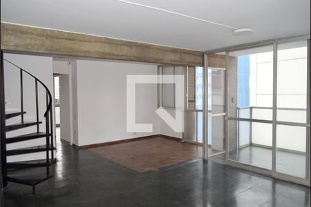 Apartamento à venda com 222m², 3 quartos e 2 vagasSala - piso inferior