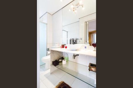 Apartamento à venda com 47m², 1 quarto e 1 vaga Apartamento à venda com 47m², 1 quarto e 1 vagaBanheiro
