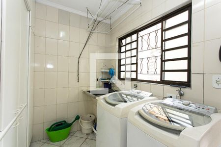 Casa à venda com 200m², 4 quartos e 4 vagas Casa à venda com 200m², 4 quartos e 4 vagasÁrea de Serviço