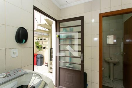 Casa à venda com 200m², 4 quartos e 4 vagas Casa à venda com 200m², 4 quartos e 4 vagasÁrea de Serviço