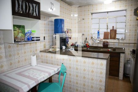 Casa à venda com 90m², 3 quartos e sem vagaCozinha