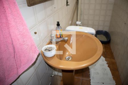 Casa à venda com 90m², 3 quartos e sem vagaLavabo