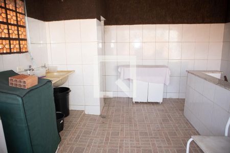 Casa à venda com 90m², 3 quartos e sem vagaÁrea de Serviço