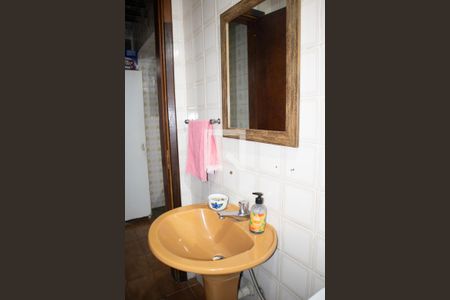 Casa à venda com 90m², 3 quartos e sem vagaLavabo