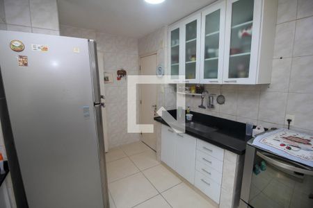 Apartamento à venda com 70m², 2 quartos e sem vaga Apartamento à venda com 70m², 2 quartos e sem vagaCozinha - Armários