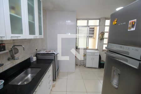 Apartamento à venda com 70m², 2 quartos e sem vaga Apartamento à venda com 70m², 2 quartos e sem vagaCozinha - Armários