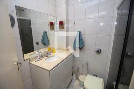 Apartamento à venda com 70m², 2 quartos e sem vaga Apartamento à venda com 70m², 2 quartos e sem vagaBanheiro Social