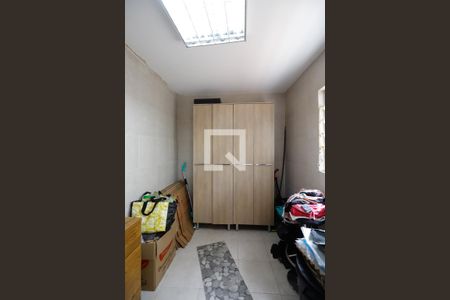 Casa à venda com 160m², 3 quartos e 2 vagas Casa à venda com 160m², 3 quartos e 2 vagasQuarto de Serviço