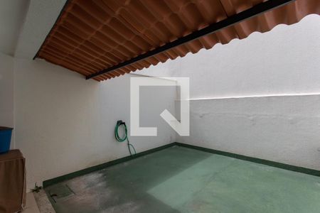Casa à venda com 103m², 3 quartos e 2 vagas Casa à venda com 103m², 3 quartos e 2 vagasQuintal