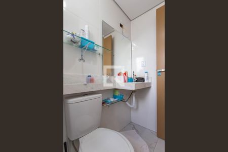 Casa à venda com 103m², 3 quartos e 2 vagas Casa à venda com 103m², 3 quartos e 2 vagasBanheiro da Suíte