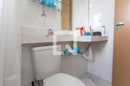 Casa à venda com 103m², 3 quartos e 2 vagas Casa à venda com 103m², 3 quartos e 2 vagasBanheiro da Suíte