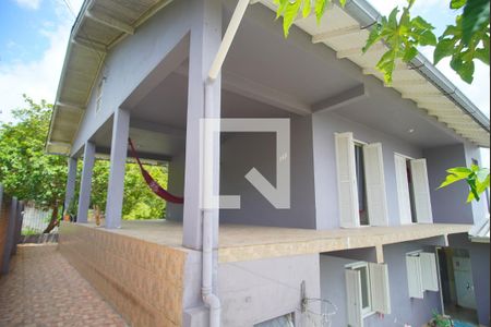 Casa à venda com 200m², 4 quartos e 2 vagas Casa à venda com 200m², 4 quartos e 2 vagasÁrea externa