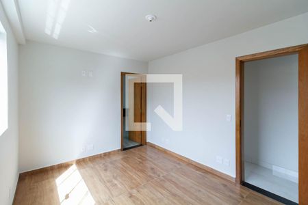 Apartamento à venda com 180m², 3 quartos e 2 vagas Apartamento à venda com 180m², 3 quartos e 2 vagasSuíte