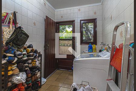 Casa à venda com 350m², 4 quartos e 4 vagas Casa à venda com 350m², 4 quartos e 4 vagasárea de serviço_2