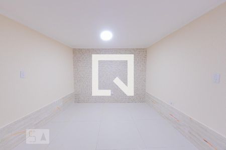 Casa de Condomínio para alugar com 2 quartos, 60m² em Vila Granada, São Paulo