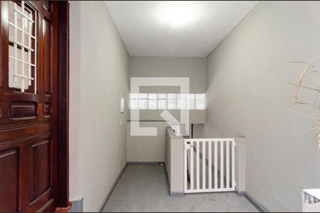 Casa à venda com 112m², 3 quartos e 3 vagas Casa à venda com 112m², 3 quartos e 3 vagasEntrada