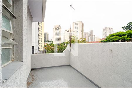 Casa à venda com 112m², 3 quartos e 3 vagas Casa à venda com 112m², 3 quartos e 3 vagasVaranda