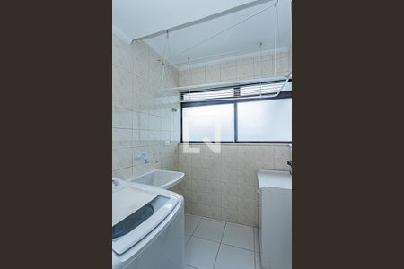 Apartamento à venda com 97m², 3 quartos e 2 vagas Apartamento à venda com 97m², 3 quartos e 2 vagasÁrea de Serviço