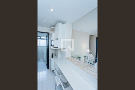 Apartamento à venda com 97m², 3 quartos e 2 vagas Apartamento à venda com 97m², 3 quartos e 2 vagasCozinha