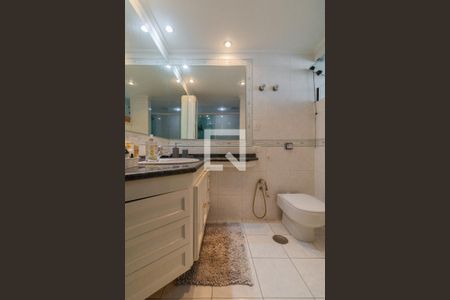 Apartamento à venda com 188m², 4 quartos e 3 vagasBanheiro