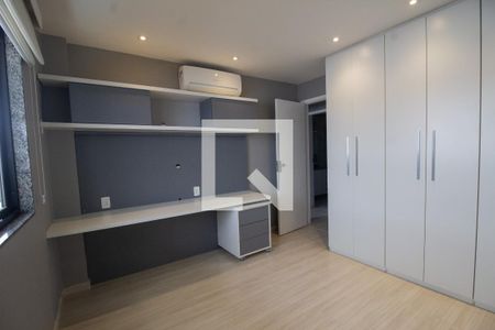 Apartamento à venda com 118m², 3 quartos e 2 vagas Apartamento à venda com 118m², 3 quartos e 2 vagasQuarto 2