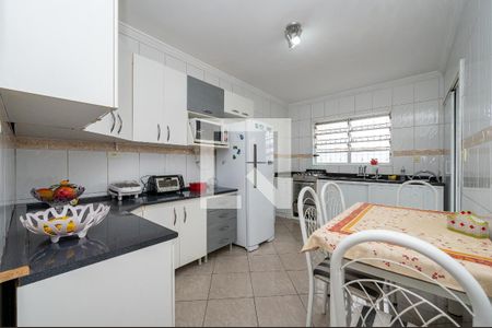 Casa à venda com 204m², 3 quartos e 3 vagas Casa à venda com 204m², 3 quartos e 3 vagasCozinha