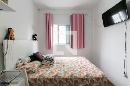 Casa à venda com 200m², 3 quartos e 2 vagas Casa à venda com 200m², 3 quartos e 2 vagasQuarto