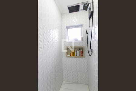 Casa à venda com 200m², 3 quartos e 2 vagas Casa à venda com 200m², 3 quartos e 2 vagasBanheiro