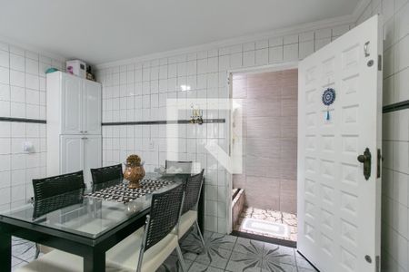 Casa à venda com 200m², 3 quartos e 2 vagas Casa à venda com 200m², 3 quartos e 2 vagasCozinha