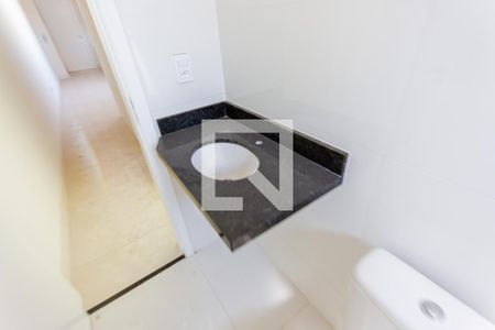 Apartamento à venda com 88m², 2 quartos e 1 vaga Apartamento à venda com 88m², 2 quartos e 1 vagaBanheiro