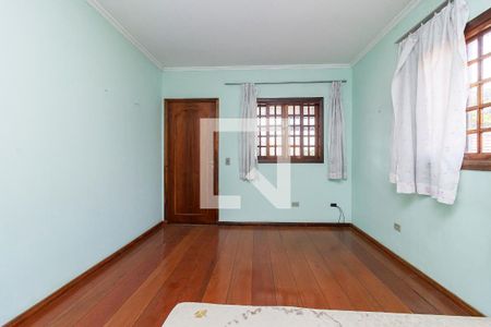 Casa à venda com 300m², 6 quartos e 4 vagas Casa à venda com 300m², 6 quartos e 4 vagasQuarto 5