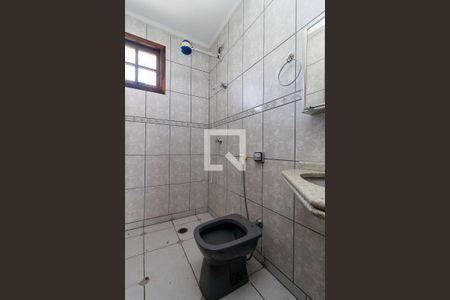 Casa à venda com 300m², 6 quartos e 4 vagas Casa à venda com 300m², 6 quartos e 4 vagasSala 2 - Piso 3 - Banheiro