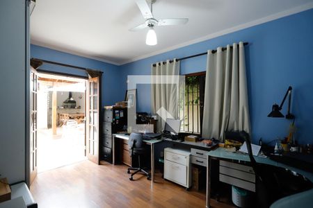 Casa à venda com 250m², 3 quartos e 4 vagas Casa à venda com 250m², 3 quartos e 4 vagasQuarto 2