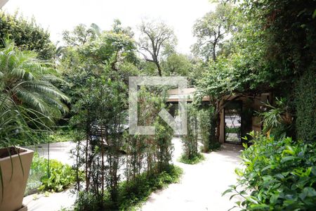 Casa à venda com 250m², 3 quartos e 4 vagas Casa à venda com 250m², 3 quartos e 4 vagasGaragem