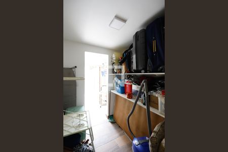 Casa à venda com 250m², 3 quartos e 4 vagas Casa à venda com 250m², 3 quartos e 4 vagasLavanderia