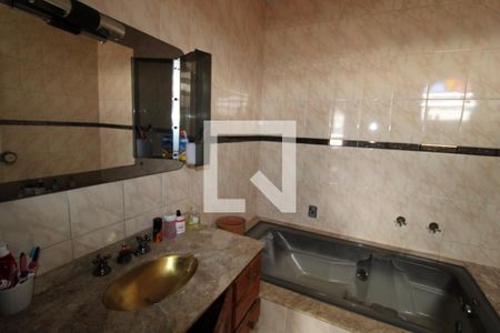 Casa à venda com 599m², 4 quartos e 2 vagasBanheiro