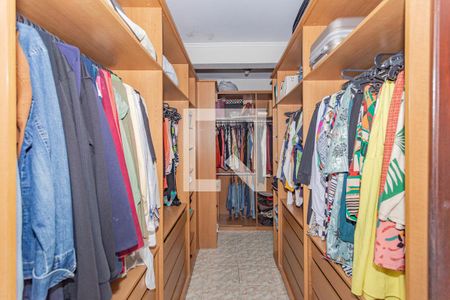 Casa à venda com 126m², 3 quartos e 2 vagasCloset da Suíte 1