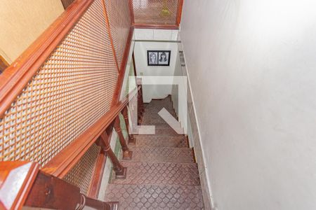 Casa à venda com 126m², 3 quartos e 2 vagasEscada