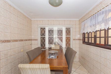 Casa à venda com 126m², 3 quartos e 2 vagasCozinha