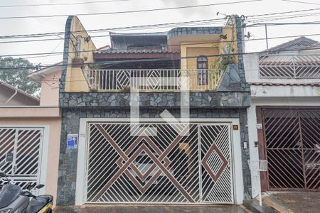 Casa à venda com 126m², 3 quartos e 2 vagasFachada