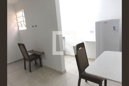 Sala/Cozinha de kitnet/studio para alugar com 1 quarto, 28m² em Vila Sonia, São Paulo